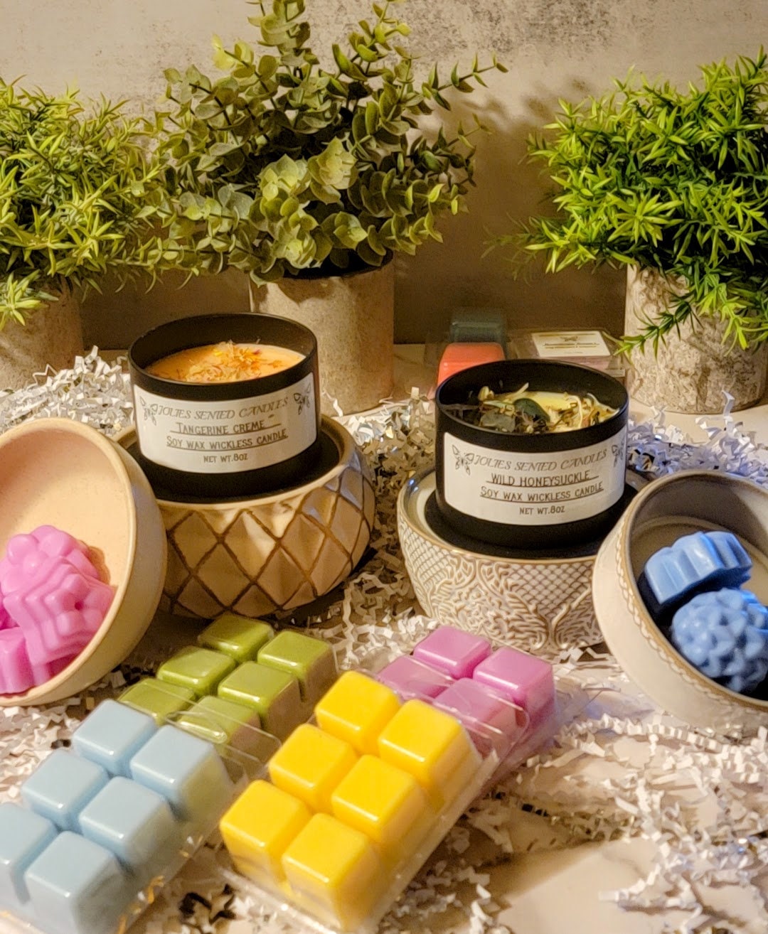 Electric Warmer for Wax Melts and Candles get a free Wax Melt with your order of Ur choice