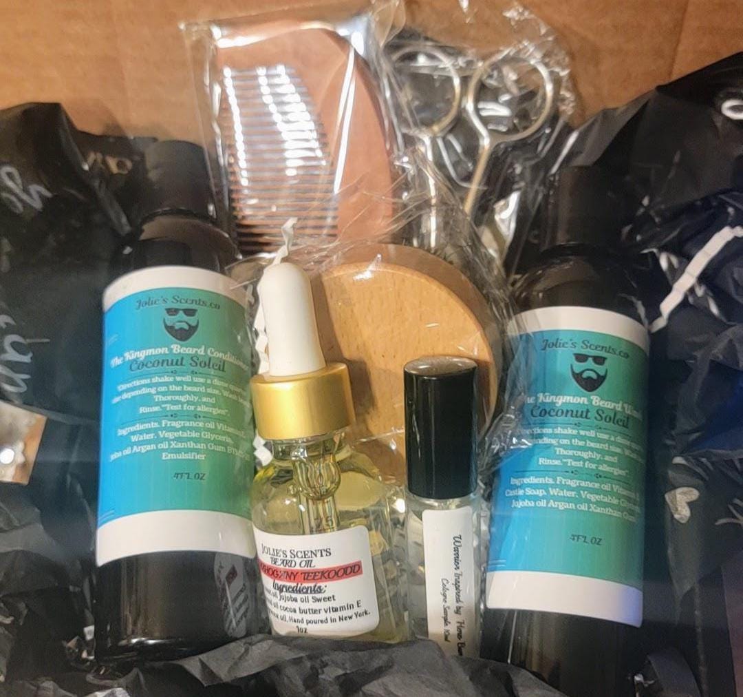 Men's Beard Care Gift Set: Wash and Conditioner, Moisturizing Hydrating All-in-One Kit
