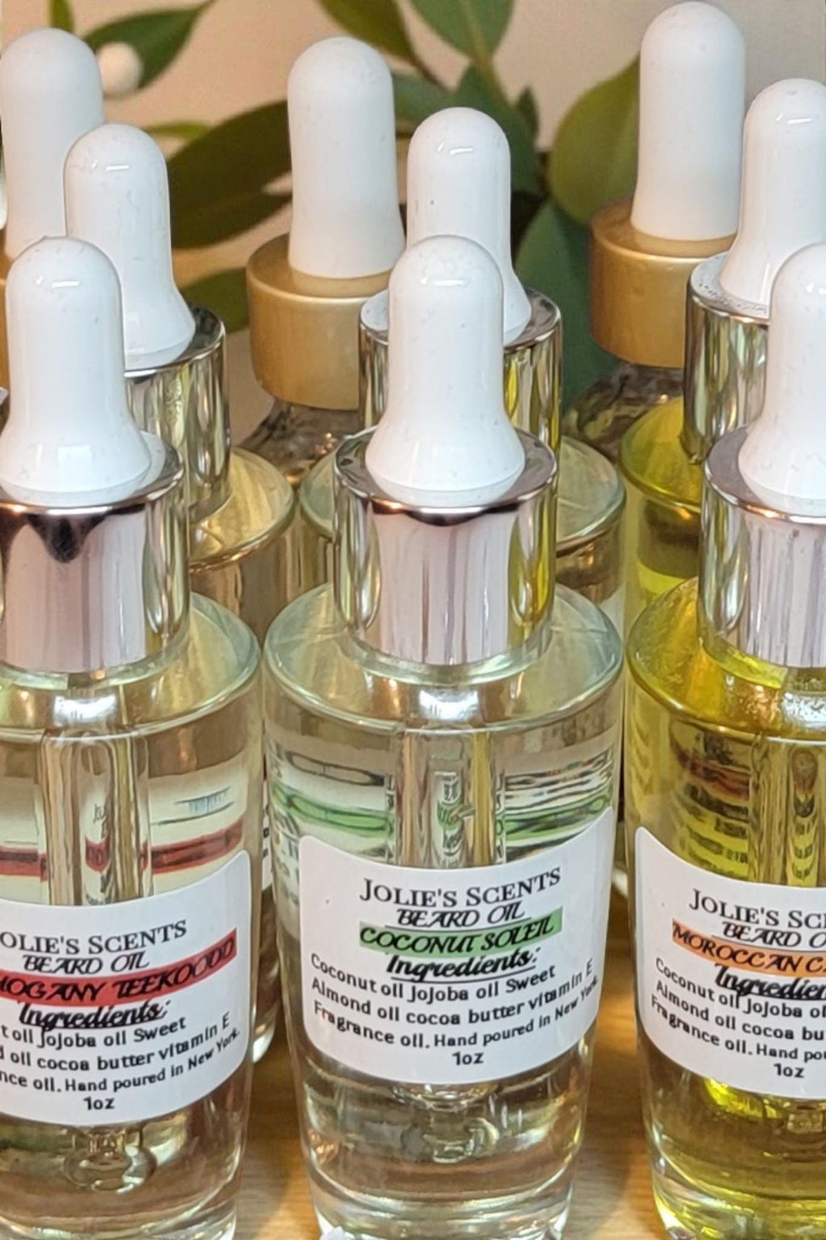 Natural Beard Oil Grooming Set | Vitamin E, Jojoba Oil, Comb (Gift for Him)